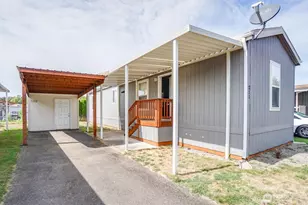 300 SW 7th Ave, Battle Ground, WA 98604 - Photo 2