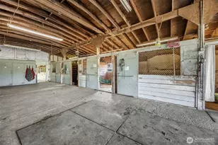 8106 224th St E, Graham, WA 98338 - Photo 24