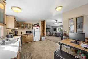 8106 224th St E, Graham, WA 98338 - Photo 38
