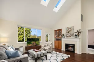 15410 135th Pl NE, Woodinville, WA 98072 - Photo 2