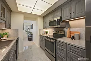 1301 Spring St, Seattle, WA 98104 - Photo 10