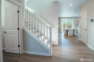 13705 185th St Ct E, Puyallup, WA 98374 - Photo 2