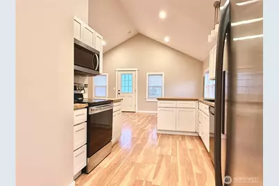 1010 Talcott, Sedro Woolley, WA 98284 - Photo 10