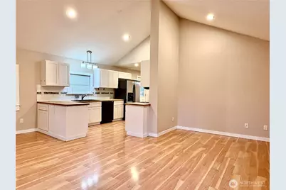 1010 Talcott, Sedro Woolley, WA 98284 - Photo 6