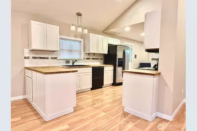 1010 Talcott, Sedro Woolley, WA 98284 - Photo 8