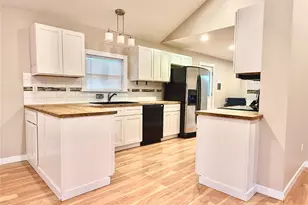 1010 Talcott, Sedro Woolley, WA 98284 - Photo 8