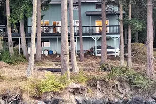 497 Chinook Way, Center Island, WA 98261 - Photo 2