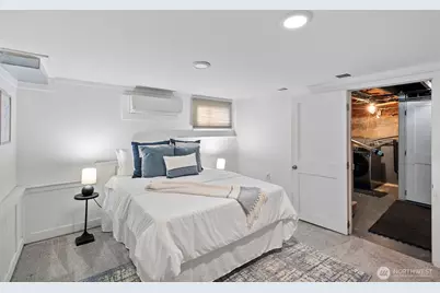 10728 Stone Avenue N, Seattle, WA 98133 - Photo 20