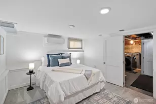 10728 Stone Ave N, Seattle, WA 98133 - Photo 20