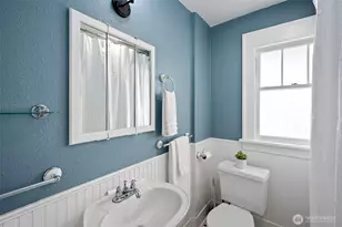 10728 Stone Ave N, Seattle, WA 98133 - Photo 10