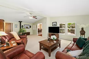 11116 Matthews Way, Anderson Island, WA 98303 - Photo 12