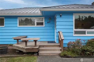 1123 Forest Glen Rd, Oak Harbor, WA 98277 - Photo 2