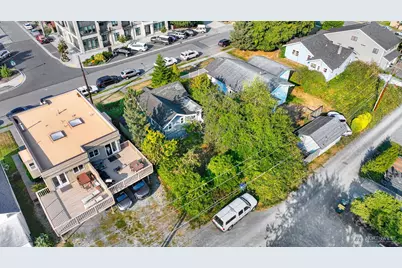 1302 Larrabee Avenue, Bellingham, WA 98225 - Photo 10