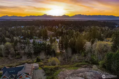 8259 Kaster Drive NE, Bremerton, WA 98311 - Photo 12