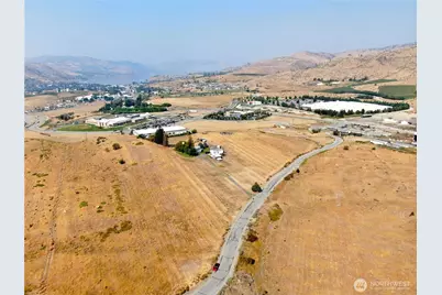 30 Isenhart Road, Chelan, WA 98816 - Photo 2
