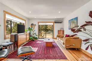 1738 Washington St, Port Townsend, WA 98368 - Photo 2