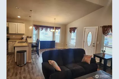 801 Mount Olympus Avenue SE, Ocean Shores, WA 98569 - Photo 4