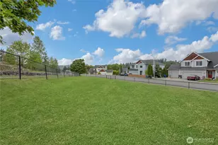 854 Center St W, Eatonville, WA 98328 - Photo 26