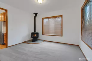 854 Center St W, Eatonville, WA 98328 - Photo 4