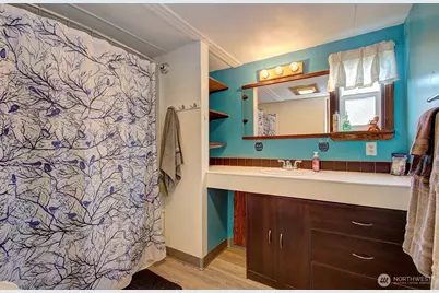 107 Guinevere Court, Castle Rock, WA 98611 - Photo 18