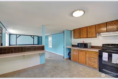 107 Guinevere Court, Castle Rock, WA 98611 - Photo 8