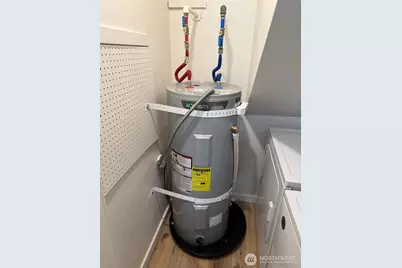 8755 Shore Place NW, Silverdale, WA 98383 - Photo 24