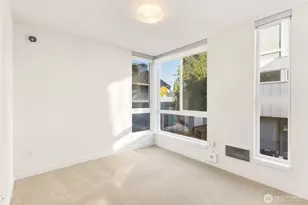 2444 NW 64th St, Seattle, WA 98107 - Photo 18