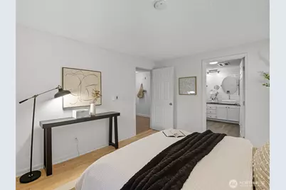 8937 Ravenna Avenue NE, Seattle, WA 98115 - Photo 20