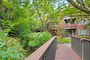 8937 Ravenna Ave NE, Seattle, WA 98115 - Photo 28