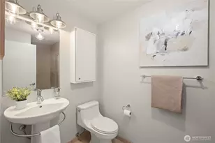 1550 Eastlake Ave E, Seattle, WA 98102 - Photo 14