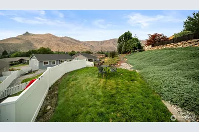 2012 Linville Drive, Wenatchee, WA 98801 - Photo 34