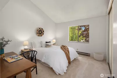 6333 Sand Point Way NE, Seattle, WA 98115 - Photo 14