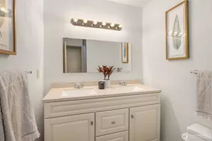 6333 Sand Point Way NE, Seattle, WA 98115 - Photo 12