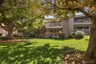 6333 Sand Point Way NE, Seattle, WA 98115 - Photo 16