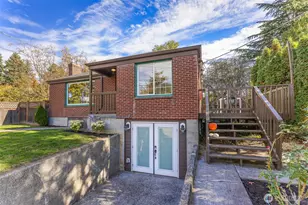 8254 Bagley Ave N, Seattle, WA 98103 - Photo 2