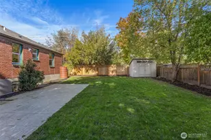 8254 Bagley Ave N, Seattle, WA 98103 - Photo 4