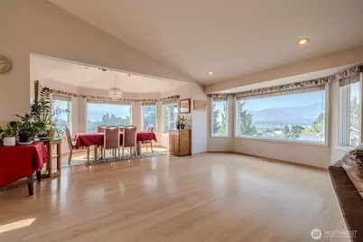 326 23rd Street NE, East Wenatchee, WA 98802 - Photo 14