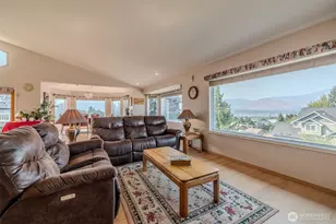 326 23rd St NE, East Wenatchee, WA 98802 - Photo 12