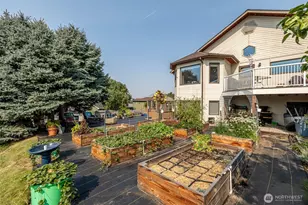 326 23rd St NE, East Wenatchee, WA 98802 - Photo 4