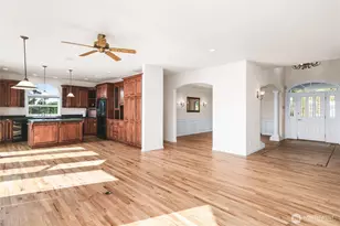 8661 Southridge Pl, Anacortes, WA 98221 - Photo 14