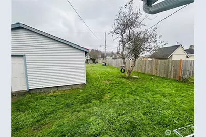 2735 Bay Avenue, Hoquiam, WA 98550 - Photo 2