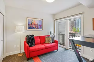 699 John St, Seattle, WA 98109 - Photo 20