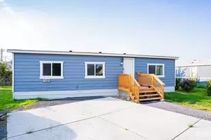 900 N Grape, Moses Lake, WA 98837 - Photo 1