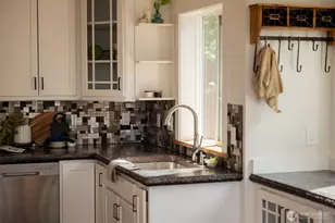 104 Grand View Ln, Bellingham, WA 98229 - Photo 16