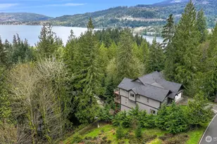 104 Grand View Ln, Bellingham, WA 98229 - Photo 2