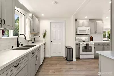 2802 S Orcas Street, Seattle, WA 98108 - Photo 10