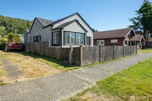 2515 Sumner Ave, Hoquiam, WA 98550 - Photo 2