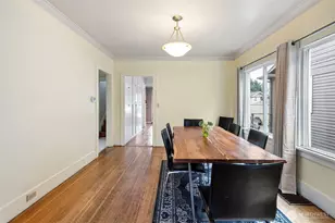 5020 7th Ave NE, Seattle, WA 98105 - Photo 6