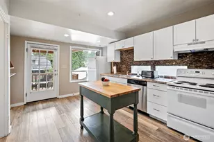 5020 7th Ave NE, Seattle, WA 98105 - Photo 8