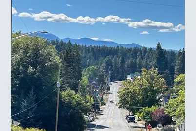 203 E Nevada Avenue, Roslyn, WA 98941 - Photo 2